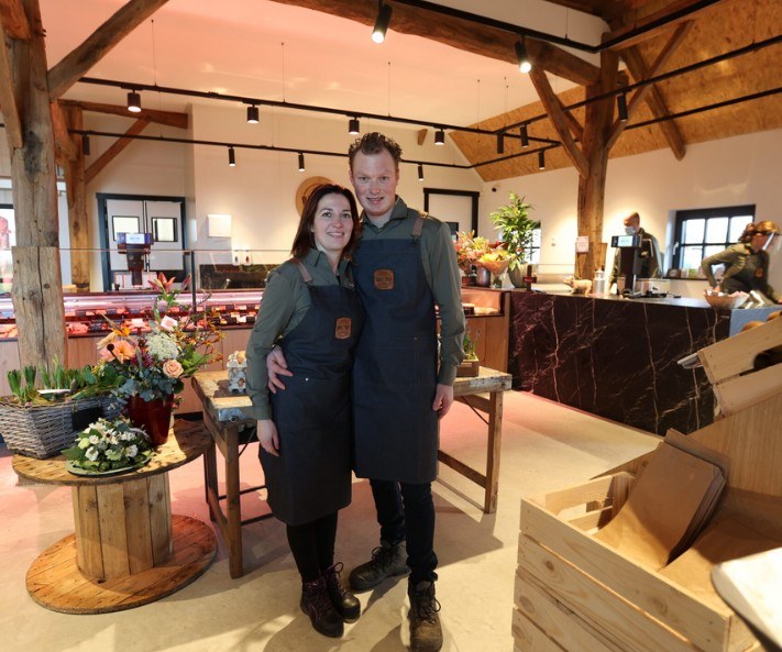 Tim en Emmelie in Streekwinkel Ons Erf